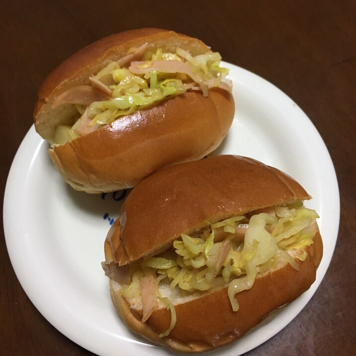 キャベツとハムサンドカレー風味